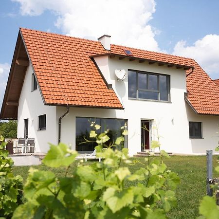 Appartement Winzerhof Familie Kloeckl à Klöch Extérieur photo