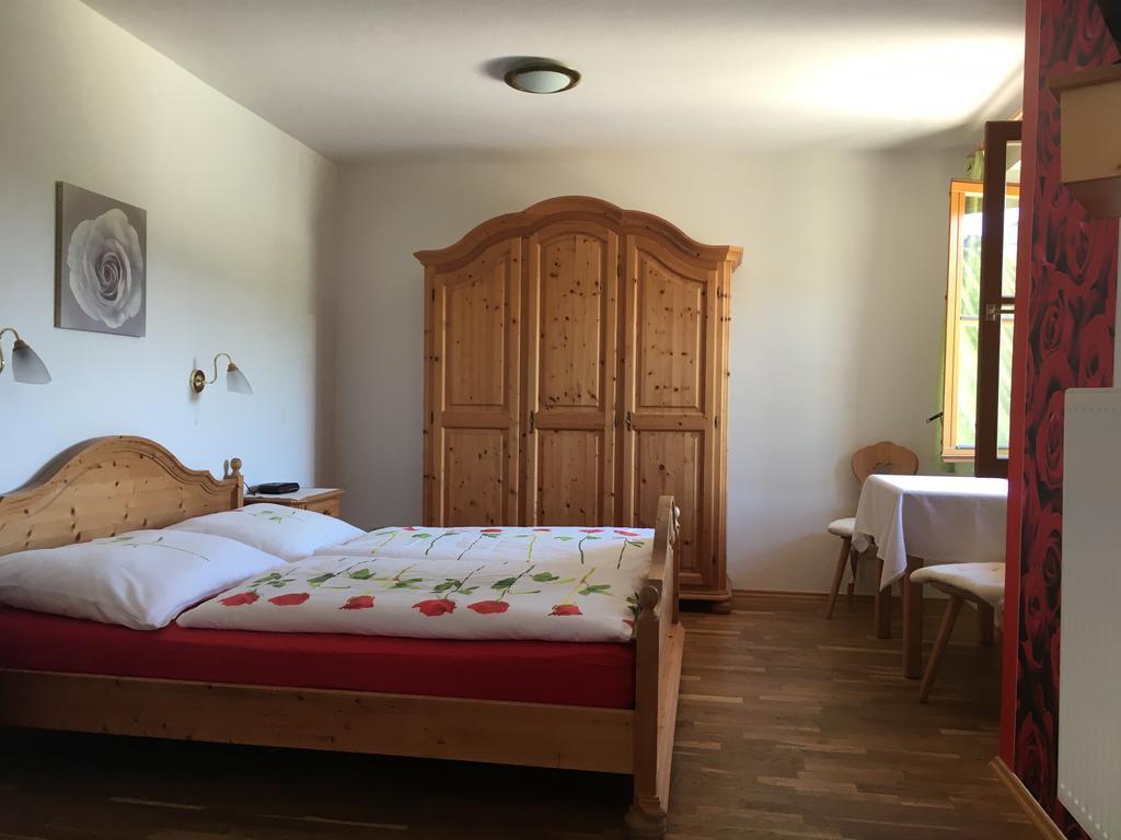 Appartement Winzerhof Familie Kloeckl à Klöch Extérieur photo