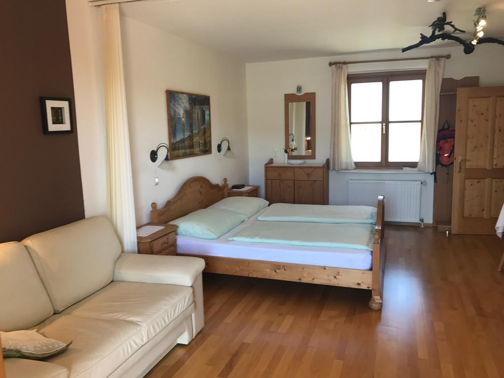 Appartement Winzerhof Familie Kloeckl à Klöch Extérieur photo