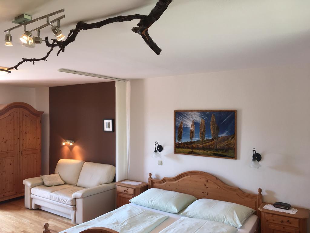 Appartement Winzerhof Familie Kloeckl à Klöch Extérieur photo