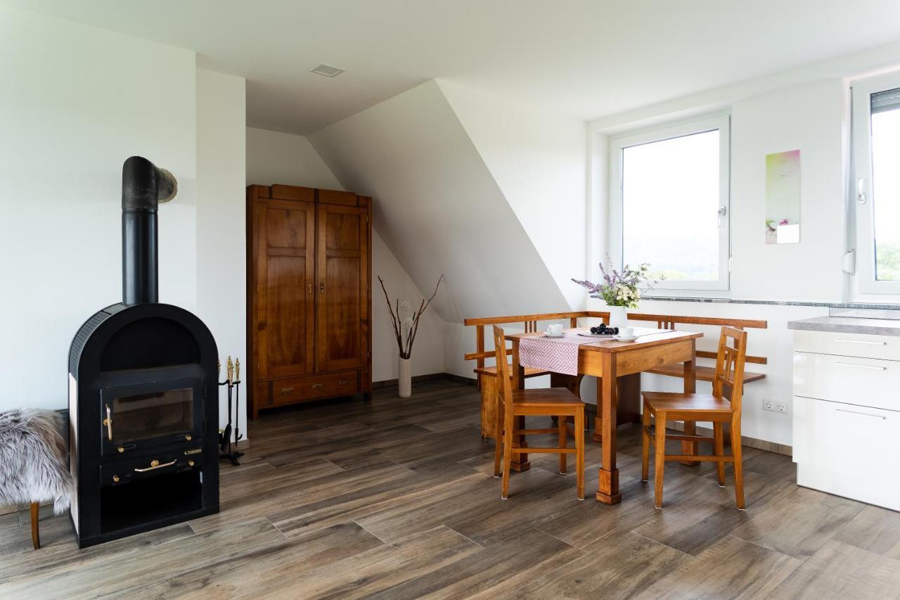 Appartement Winzerhof Familie Kloeckl à Klöch Extérieur photo